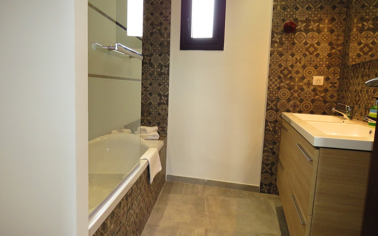 Sdb chambre triple rénnovée (2)